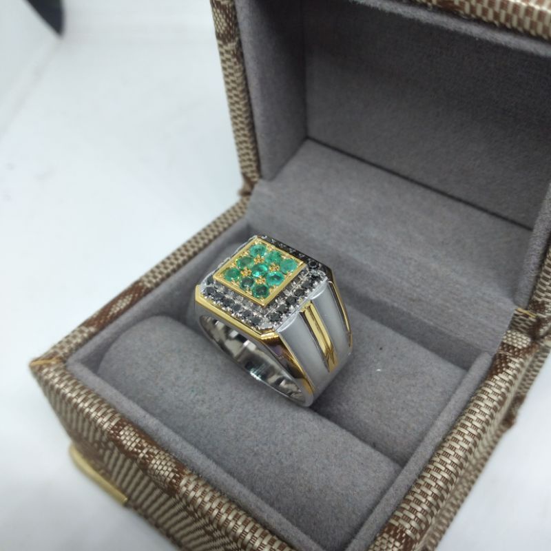 cincin zambrud dan berlian hitam free memo card