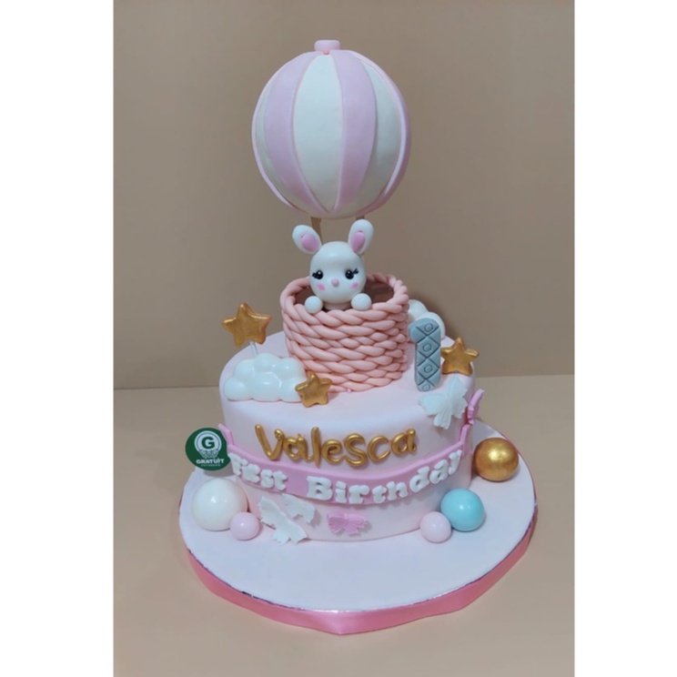 

KELINCI FULL UK 20CM BIRTHDAY CAKE
