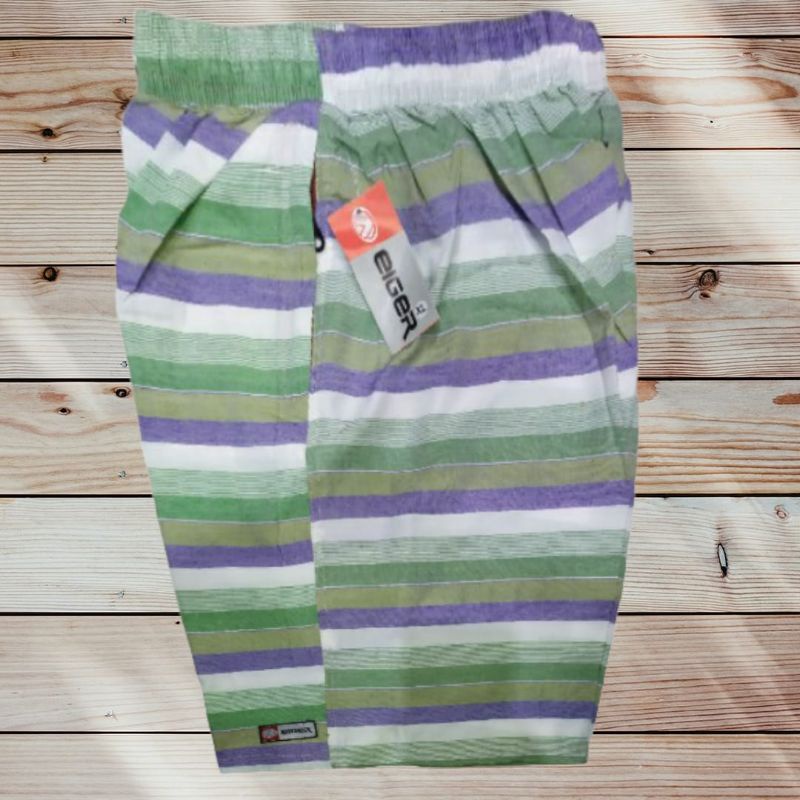 celana pria kotak-kotak