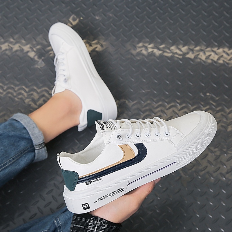 Highland Sepatu Pria Sneakers Sepatu Casual Trendy Fashion Sepatu Cowok Kerja Kuliah Outdoor KSC112