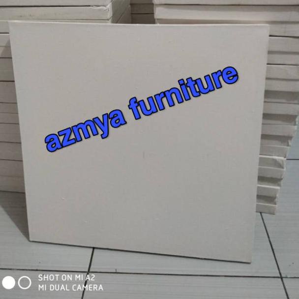 

RAP.18Oc22d ‑ KANVAS + SPANRAM uk 40x40 cm