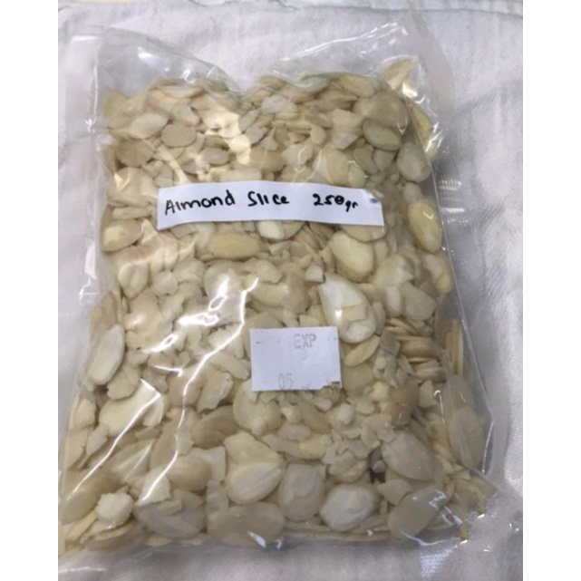 

100gr - Roasted Almond slice / almond slice panggang