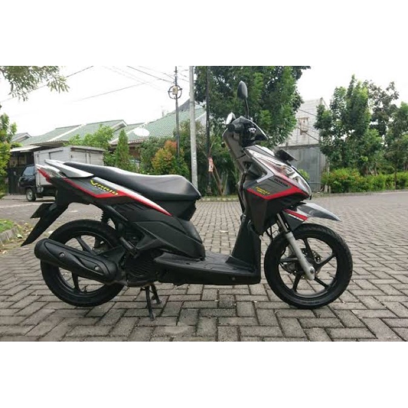 STIKER STRIPING VARIO TECHNO CARBU 2009 HITAM ABU LIS MERAH