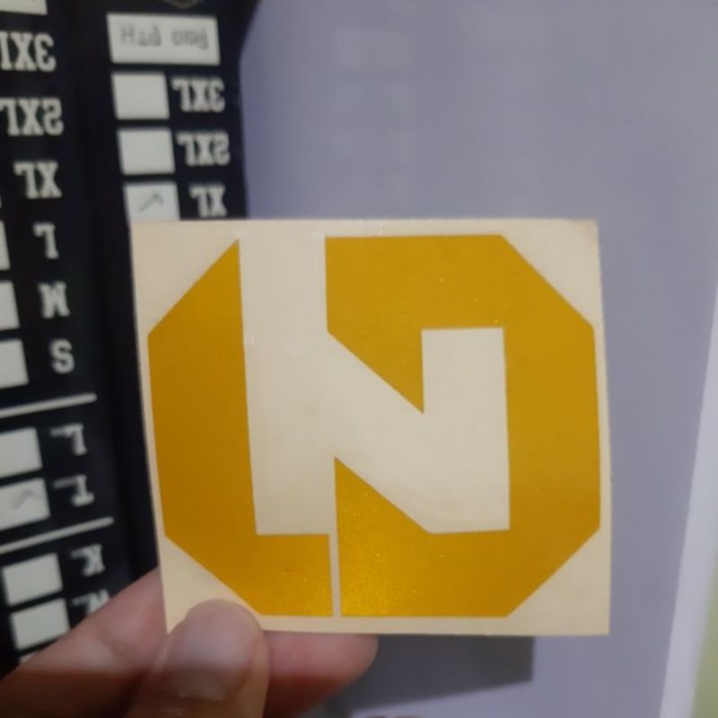 Sticker Cutting LND