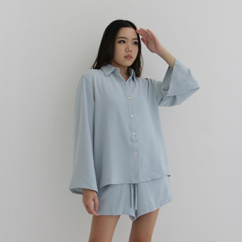 SETELAN CRINKLE TANGAN OVERSIZE /SETELAN BAJU DAN CELANA TERBARU /SETELAN CELANA PENDEK TANGAN PANJANG (BANYAK SIZE M, L, XL)