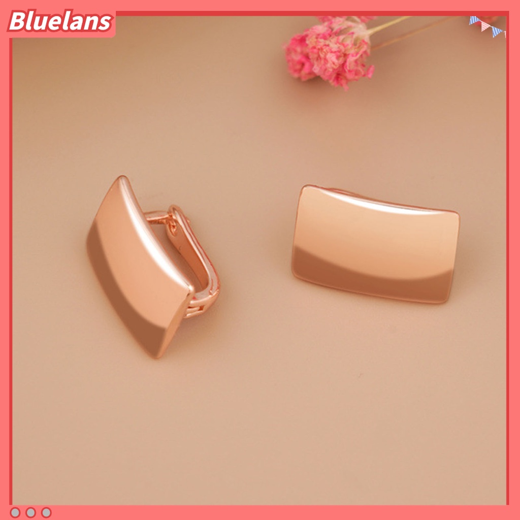 1 Pasang Anting Bentuk Persegi Gaya Elegan Untuk Wanita