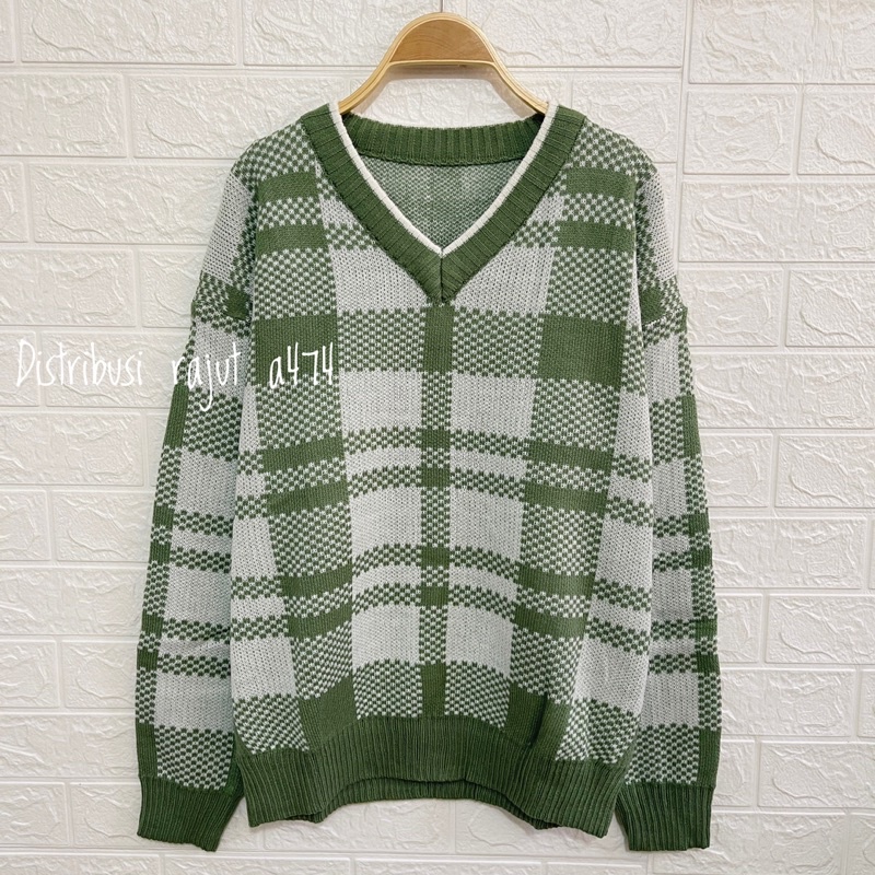 BIG SIZE SWEATER RAJUT KOREA TARTAN ATASAN LIDYA DANIRA OVERSIZE MOTIF KOTAK KERAH V