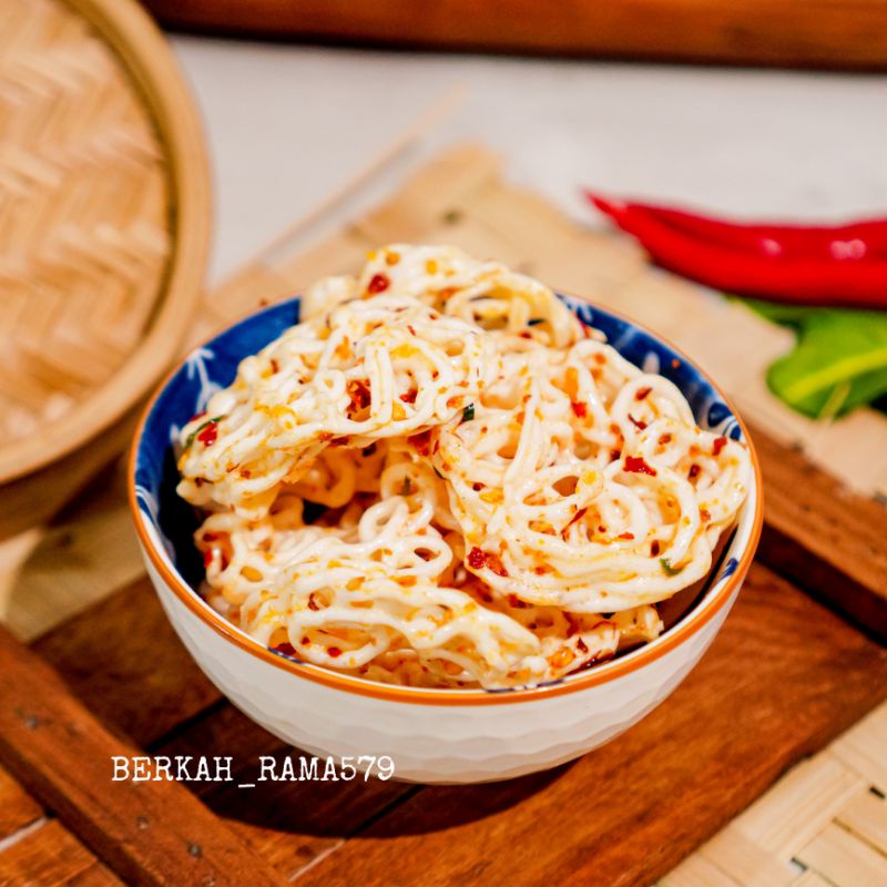 

krupuk mawar pedas gurih daun jeruk
