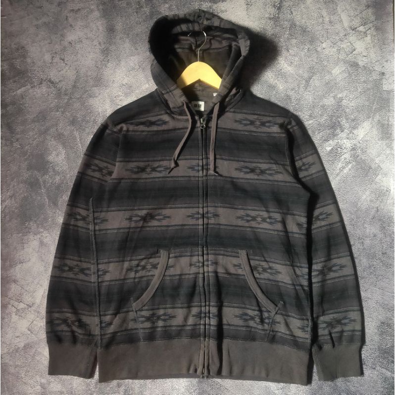 hoodie Uniqlo navajo