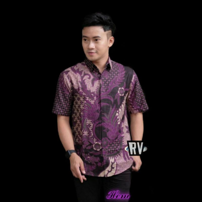 Kemejabatikpria/batikcowok/bajubatik/pakaianbatik/kainbatik