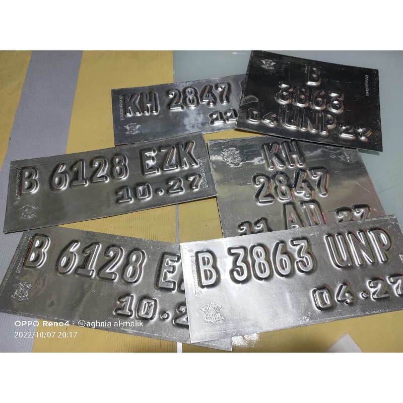 BAHAN PLAT NOMOR FONT TERBARU MOTOR, MOBIL, VESPA ANGKA SUDAH DI KETOK, STANDAR ATAU BAUT TANAM