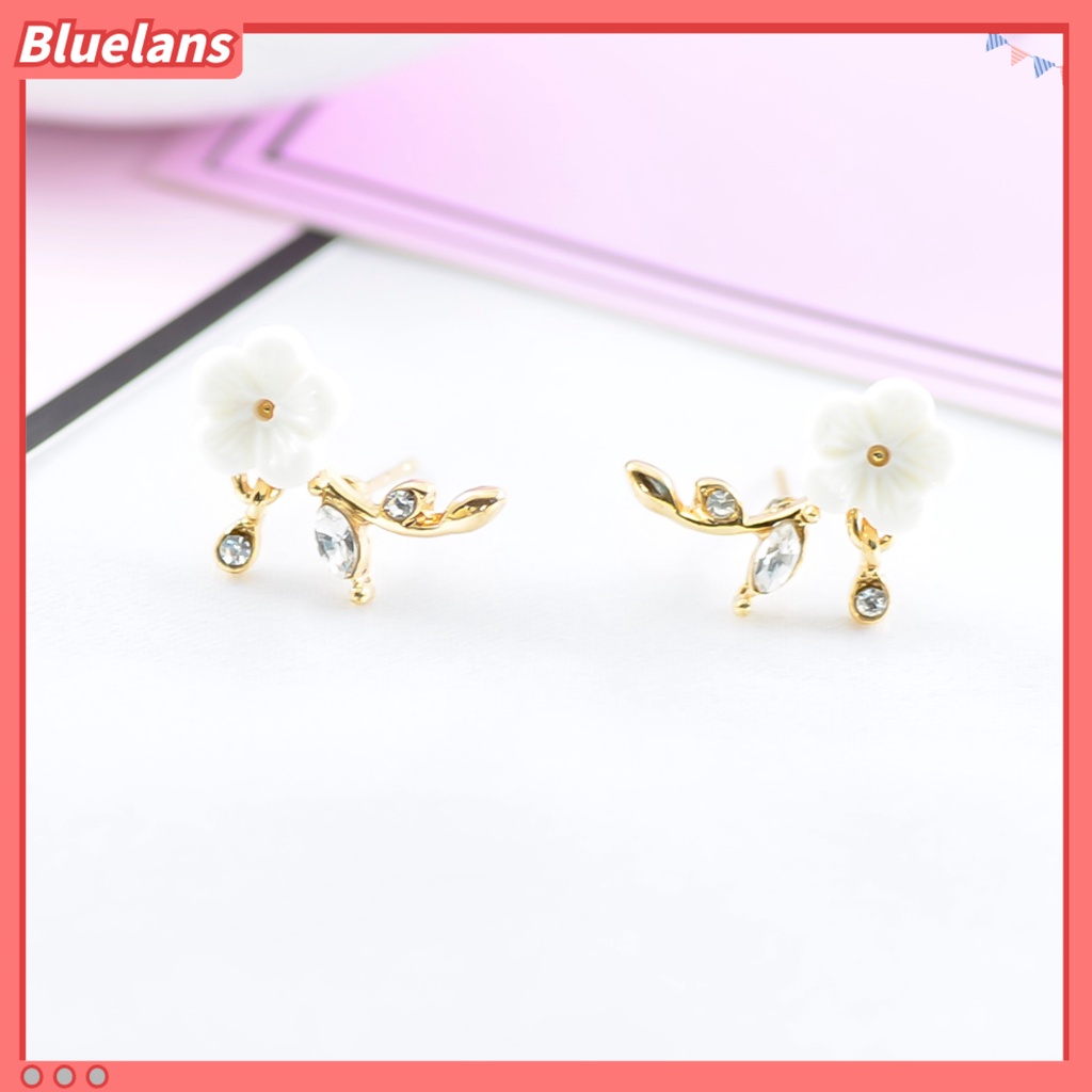 Bluelans Earrings Flower Leaves Shape Design Beautiful Alloy Rhinestone Inlaid Ear Stud