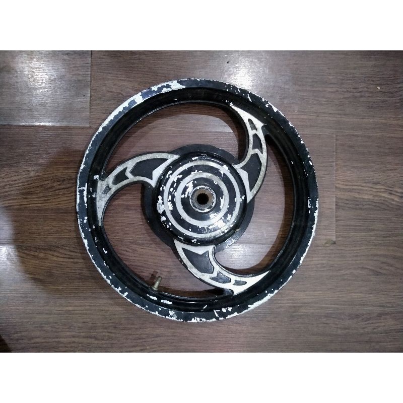 velg daichi belakang mio palang 3