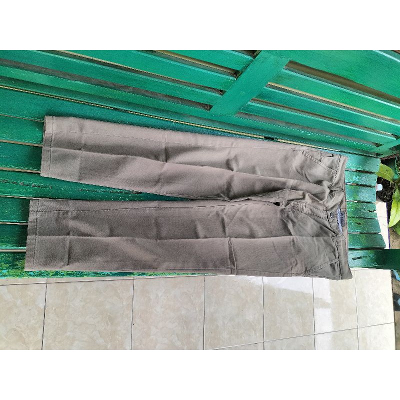celana brand details