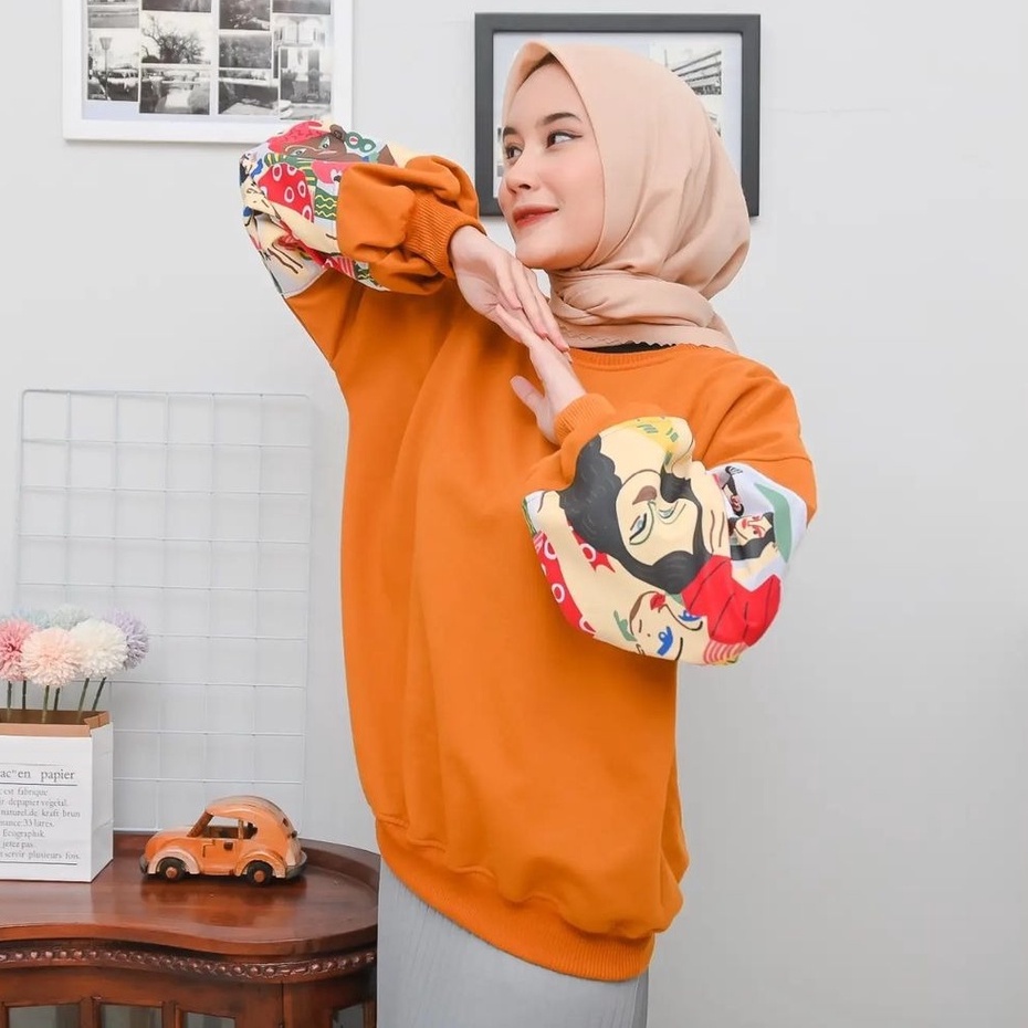 MVP - Woman Art Sweater - Sweater Basic Wanita