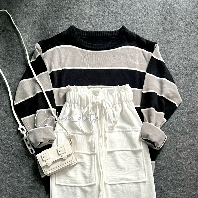 ONE SET SWEATER KEILA (Cirebon Cloth)-Keila + Poket White