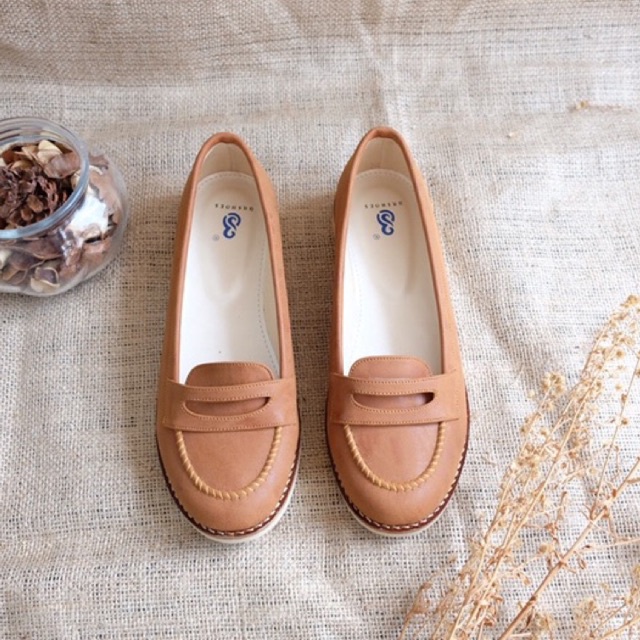 [SIAP KIRIM] BRShoes22 Tan Sepatu Kerja Casual Slip On Wanita