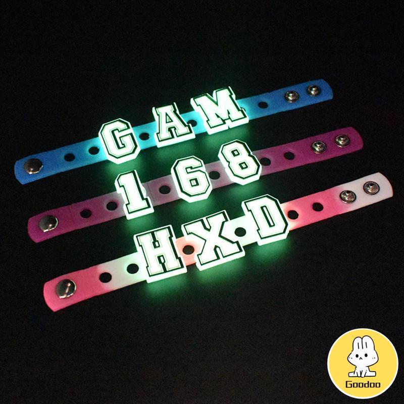 (COD)20 Types Pin Korea Sandal Jibbitz Bercahaya Stiker Bentuk Angka Huruf Gesper Sepatu Wanita PVC Untuk Dekorasi Taman Cocok Untuk Anak Aksesoris -Doo