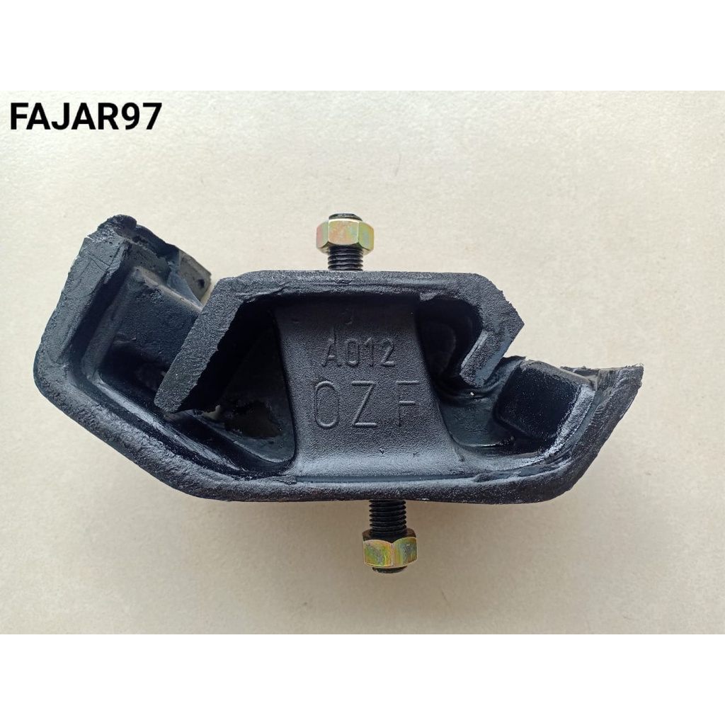 Pangkon mesin/engine mounting depan suzuki Forsa SA410