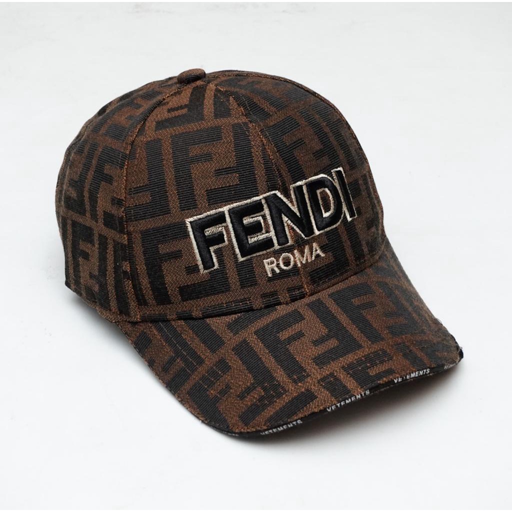 topi baseball pria Fendi trucker import mirror