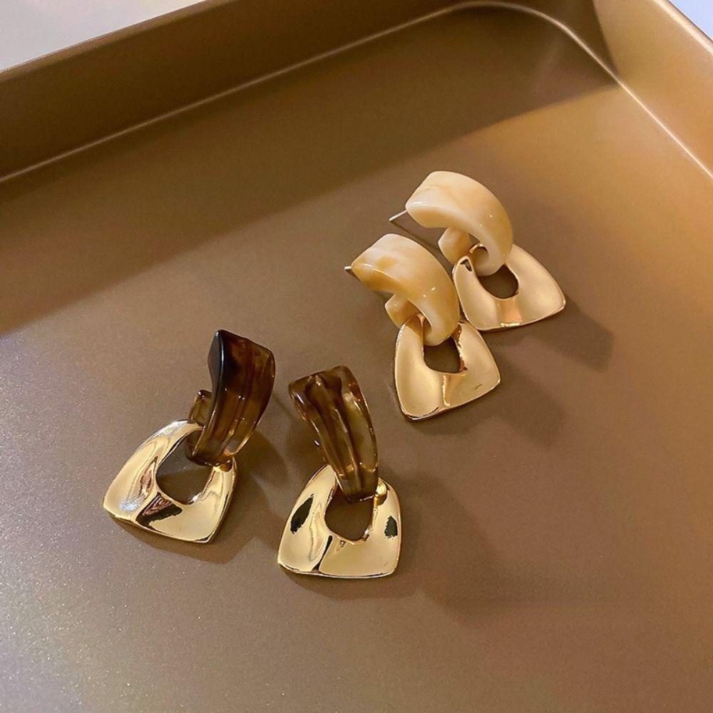 Mxbeauty Anting Geometris Tidak Teratur Resin Akrilik Pesta Perhiasan Temperamental Elegan Vintage Pendant Earrings