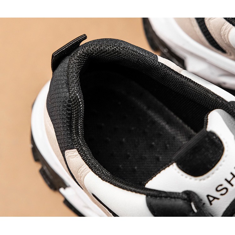 Sneaker Santai -Sepatu Kasual Import Kets Pria - Sepatu Fashion Pria RMS 8221
