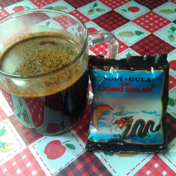 

Kopi Liong Bulan Kemasan 25g Isi 5 Sachet