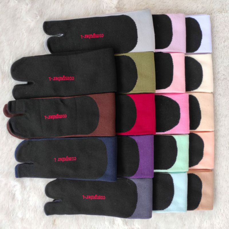 Kaos kaki muslimah polos tapak hitam | kaos kaki jempol polos wanita muslimah