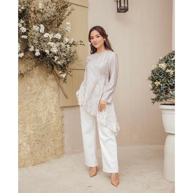 Kiana Blouse by Wearing Klamby SOLD offline