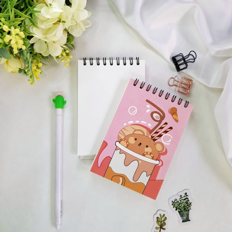 

NOTEBOOK RING MOTIF / BUKU CATATAN RING / BUKU TULIS RING motif MOTIF LUCU ISI 50 LEMBAR BAHAN BOOKPAPER 72 GSM RING SPIRAL ATAS