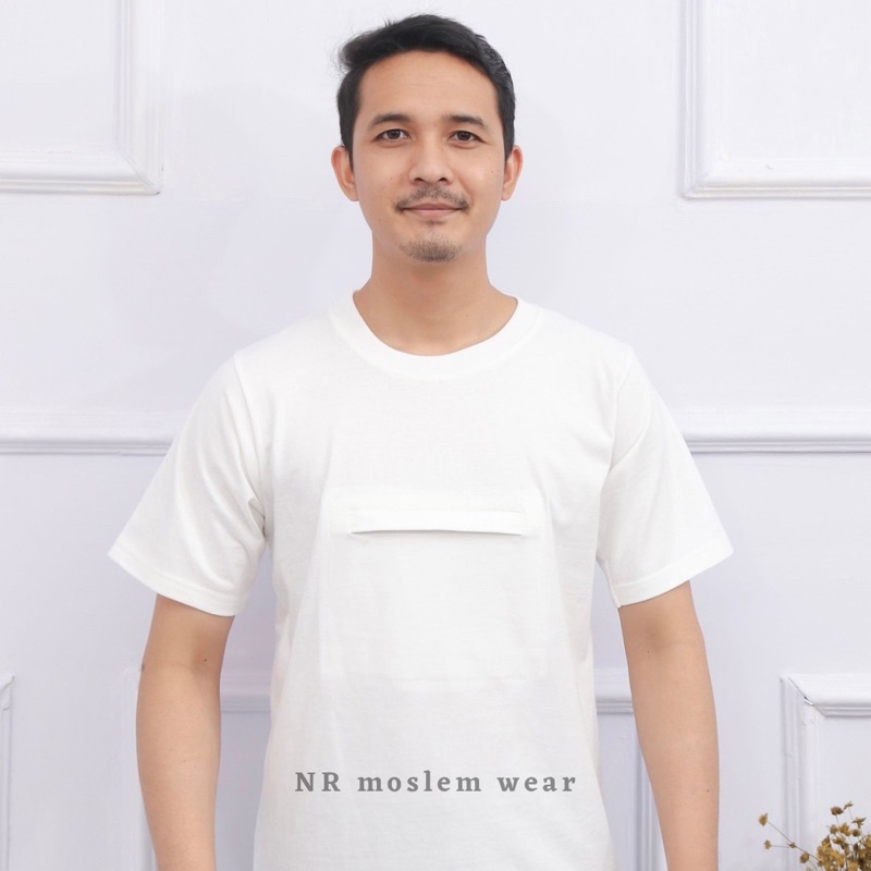 KAOS DALAM BERKANTONG , KAOS OBLONG PERLENGKAPAN HAJI UMROH PRIA ( OBLONG PENDEK RIB )