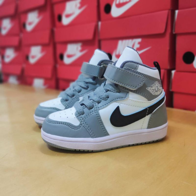 SEPATU JORDAN ANAK SEPATU ANAK NIKE SEPATU ANAK LAKI LAKI KIDS KADO