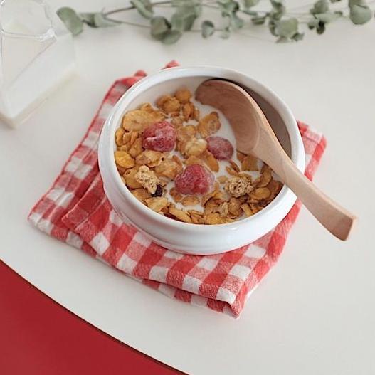 

Lihat Disini--Poppins Frosted Flakes Cereal 250gr/ Sereal berlapis manis