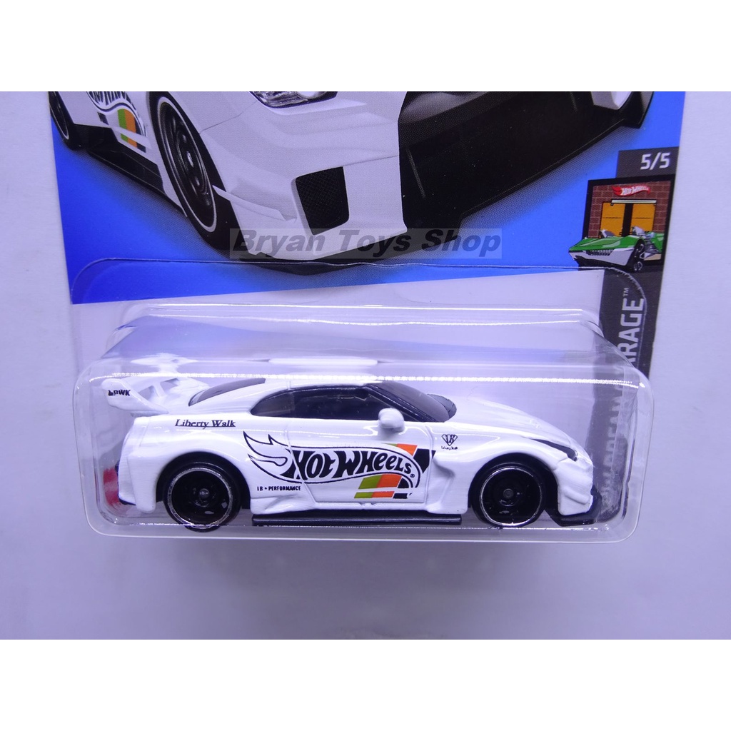 Hot Wheels LB-Silhouette Works GT Nissan 35GT-RR Ver. 2 Putih