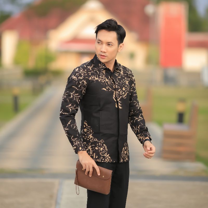 BATIK BOLO DEWO Motif Akar Hitam Hem Atasan Kemeja Baju Batik Pria lengan Panjang