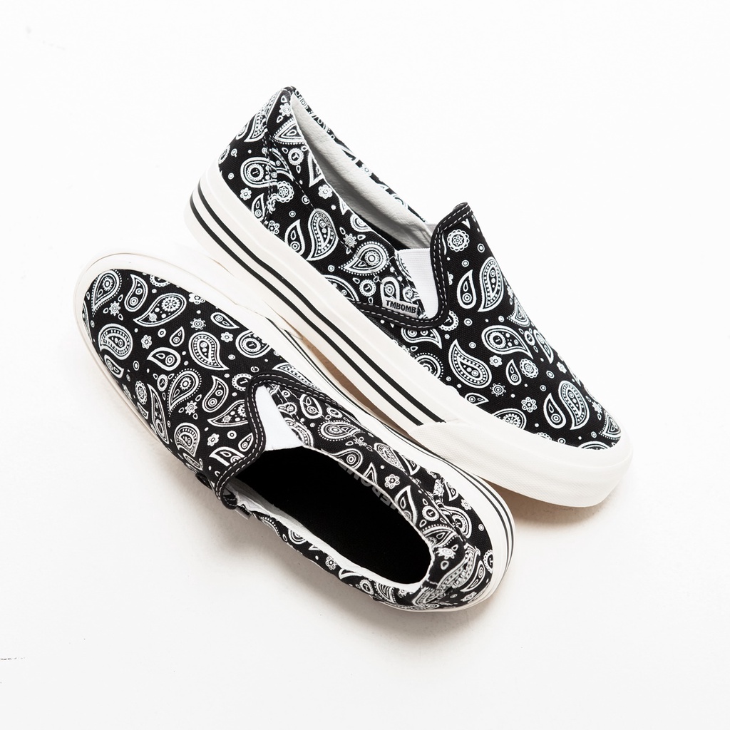 SEPATU TIMEBOMB VULCANIZED | SLIP ON PAISLEY BW STRIPE