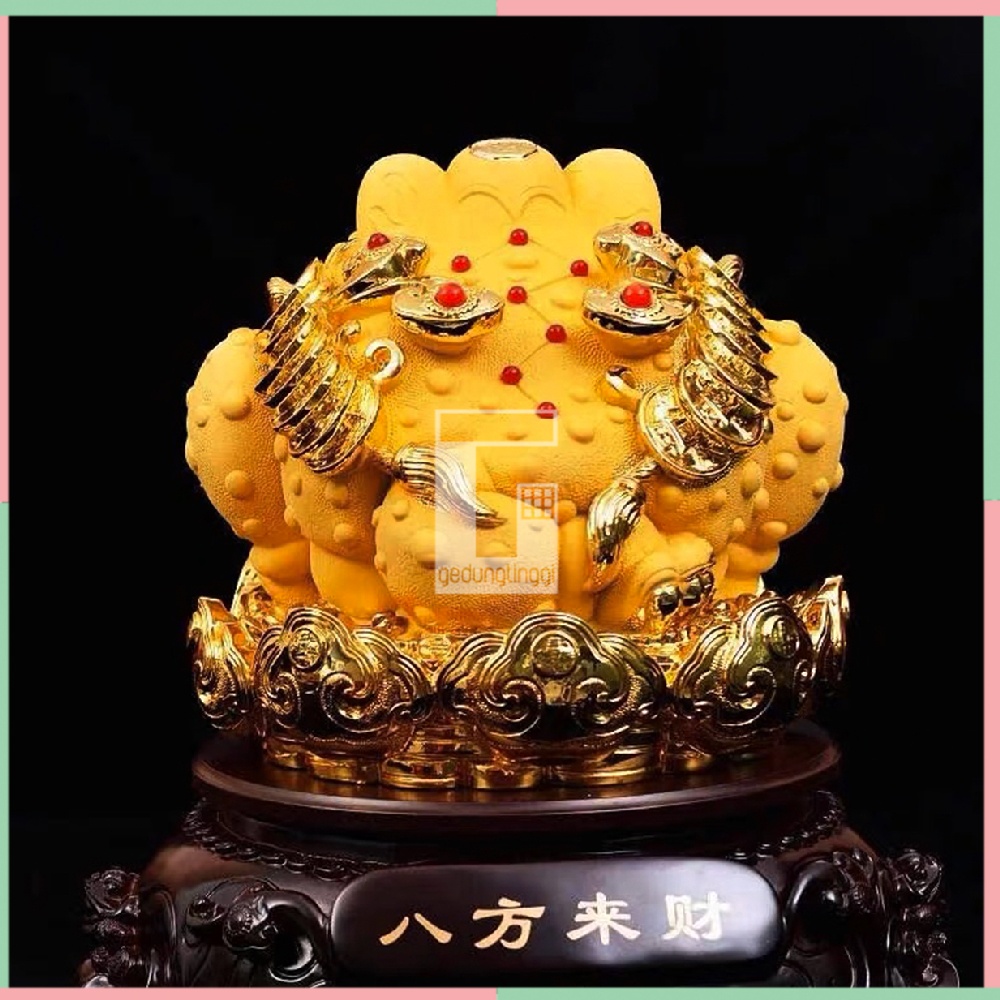 Patung Pajangan Dekorasi Aksesoris Asesoris Hiasan Meja Fengshui Kodok Katak Kaki Berkaki Tiga Gigit Uang Coin Koin Cancu Canchu Emas Gold Simbol Hoki Rejeki Keberuntungan Kekayaan Kado Hadiah Imlek Sincia Pindahan Rumah Kantor Toko Cafe Buddha Giok Jumbo