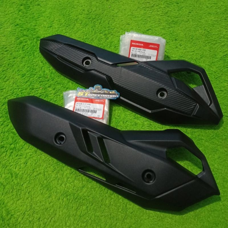PELINDUNG KNALPOT TUTUP TAMENG COVER KNALPOT AIRBLADE CARBON ORIGINAL HONDA VIETNAM PNP VARIO 125 150 PCX LOKAL 150 COVER TUTUP TAMENG KNALPOT AIRBLADE VARIO 125 150 160 ABS CBS PCX CBU AIR BLADE VIETNAM grtrs-3