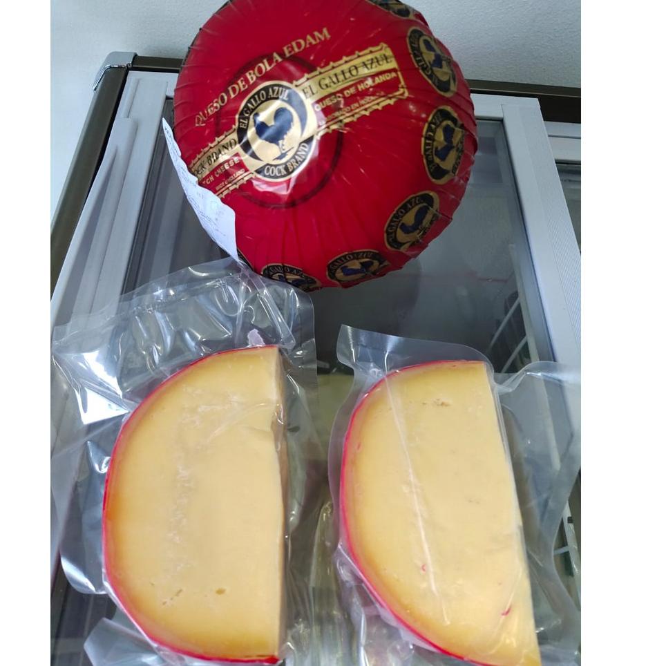 

Belanja kuat--KEJU EDAM AYAM EMAS / KEJU BOLA CAP AYAM EMAS / EDAM CHEESE BALL 100 gr