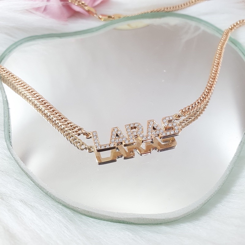 Kalung Nama Inisial Emas Berlian
