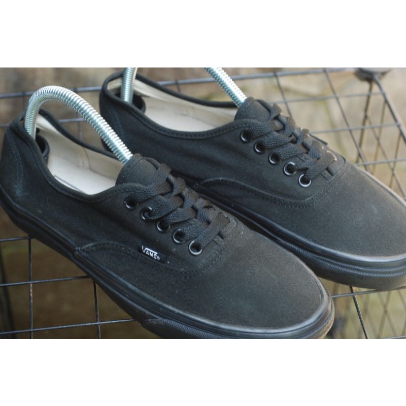 Vans Original Authentic Black Classic 40.5 Second