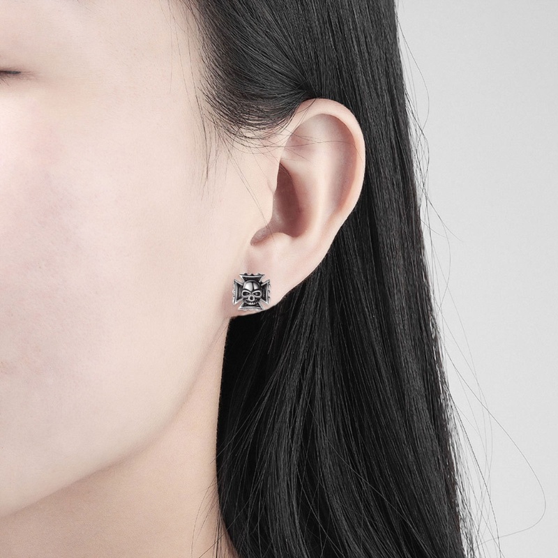 Anting Stud Bentuk Tengkorak Gaya Retro Punk Gothic Untuk Unisex