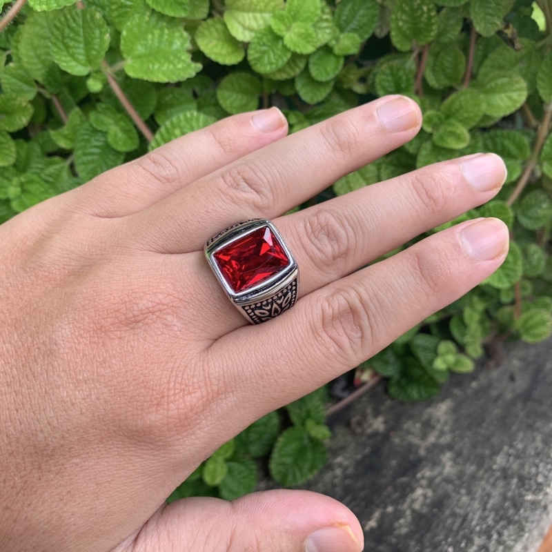 Cincin Batu Red Rubi Cutting Ring Titanium Motif Daun Retro High Quality