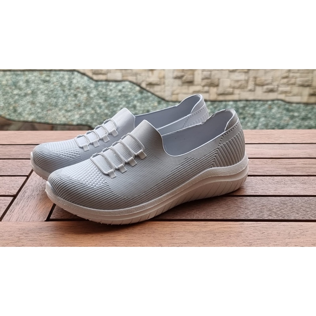 Sepatu Slip On Wanita ATT SWL 501 Karet Sneakers Anti Air Trendy