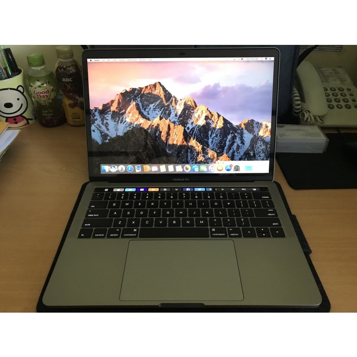 [ Laptop Second / Bekas ] Macbook Pro 13 Touch Bar Mlh12 Grey I5 2.9G Ram 8Gb Ssd256 2017 Murah