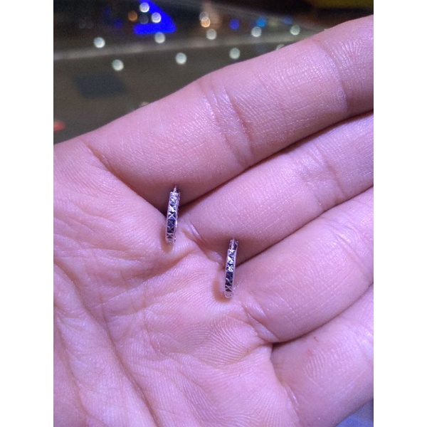 Anting jepit anak arsir emas putih 750