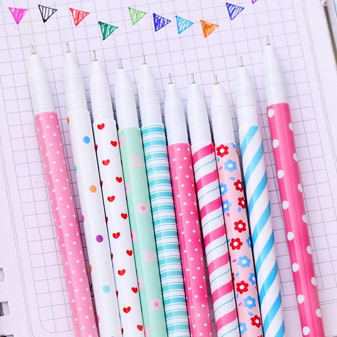 

Dapatkan Segera 10 PCS FREE BOX MIKA / PULPEN GEL SET 10 WARNA WARNI MOTIF KARTUN / BOLPEN GEL 10 WARNA