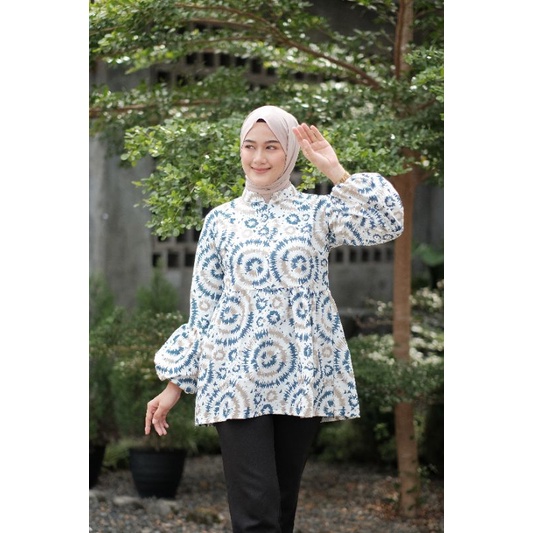 Baju batik wanita modern  Atasan baju batik wanita Mbok jamu bu tejo