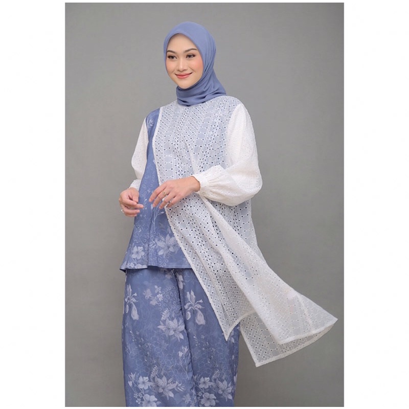 Nada Puspita Floral Revelry Series Blouse revelry pants By nada puspita