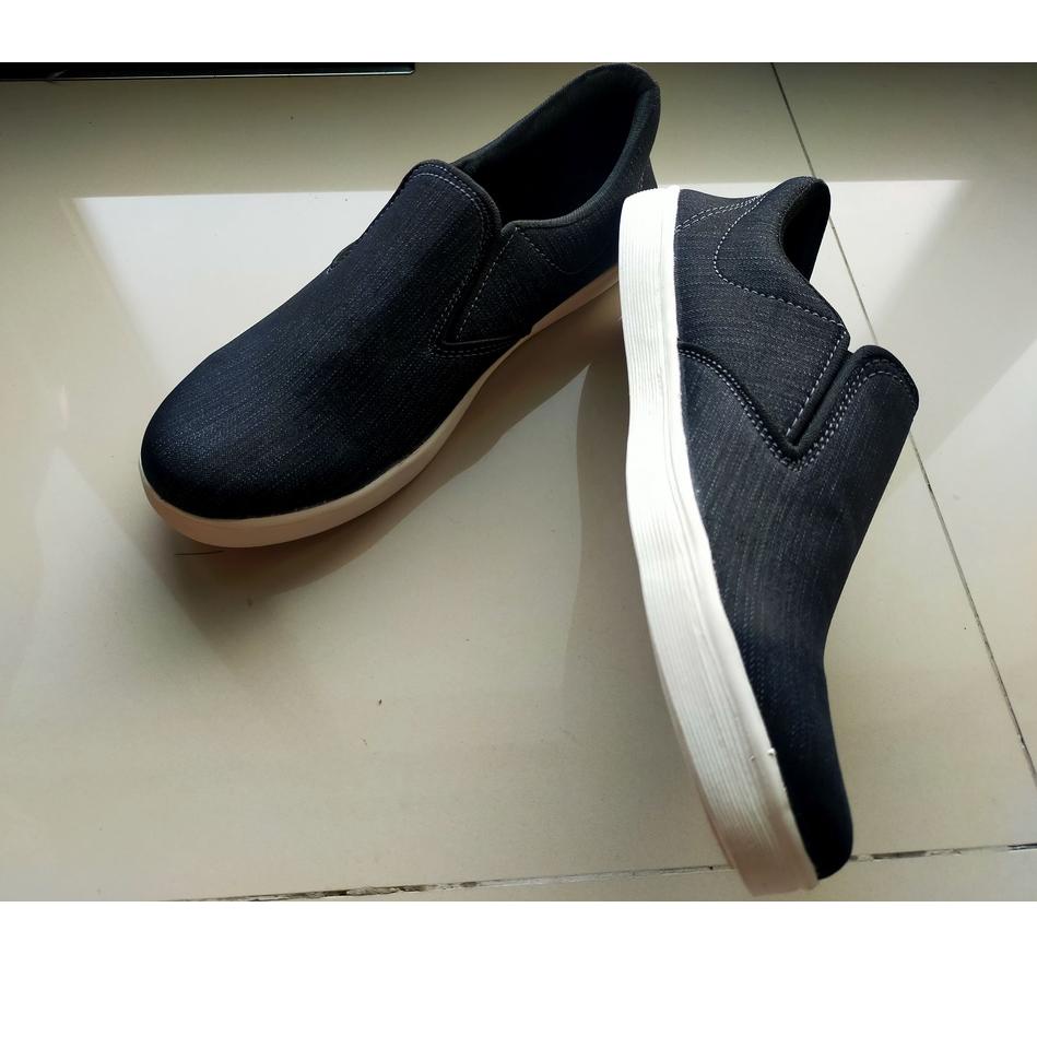 Sale Terbatas Sepatu Slop Pria Bahan Levis Murah Ringan Buat Nyantai Original